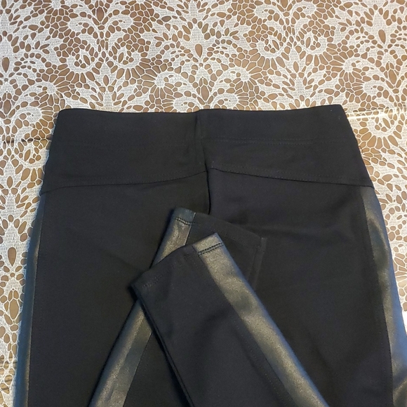Silky Leggings With Faux Leather - Picture 8 of 9
